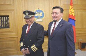 Г.Занданшатар: Иргэдийнхээ төлөө эрсдэлийг сөрж, дэлхийн хаана ч хүрч чаддагийг харуулсан үйл явдал боллоо